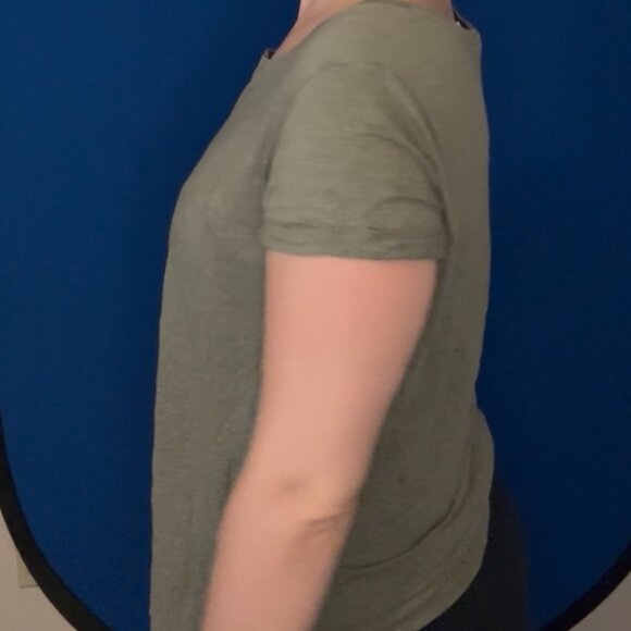 H&M Basics Olive Green T-Shirt, Size Small - Picture 4 of 6